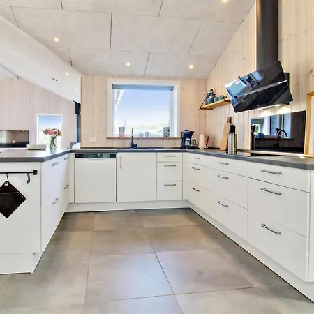 Anuk - 2-3km From The Sea By Interhome 別荘