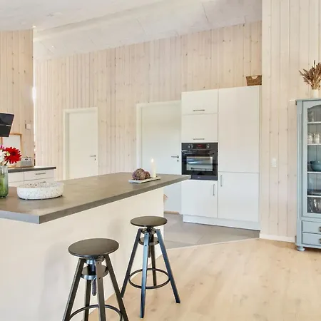 Feriehus Anuk - 2-3km From The Sea By Interhome