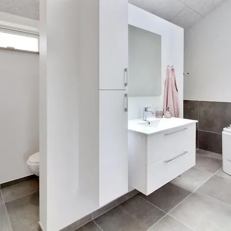 Anuk - 2-3km From The Sea By Interhome Feriehus *