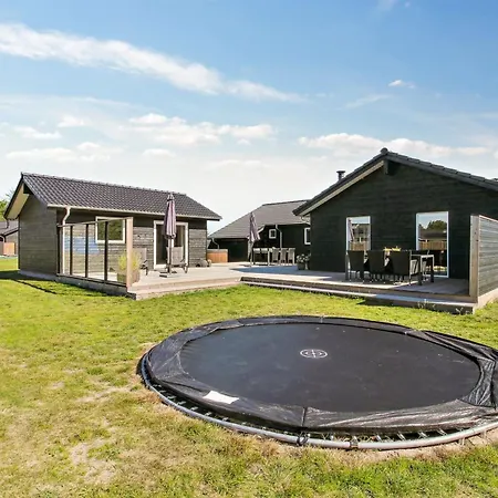 Anuk - 2-3km From The Sea By Interhome Hébergement de vacances *